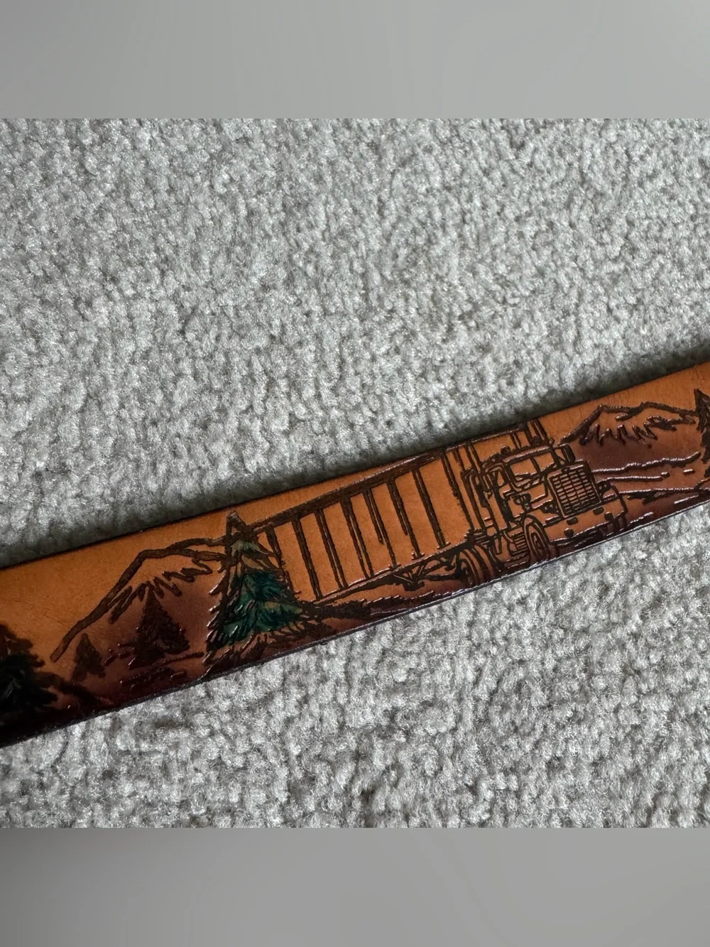 Trucker Mack / Semi Truck Mountain Outdoors Scene Brown Vintage Leather Belt